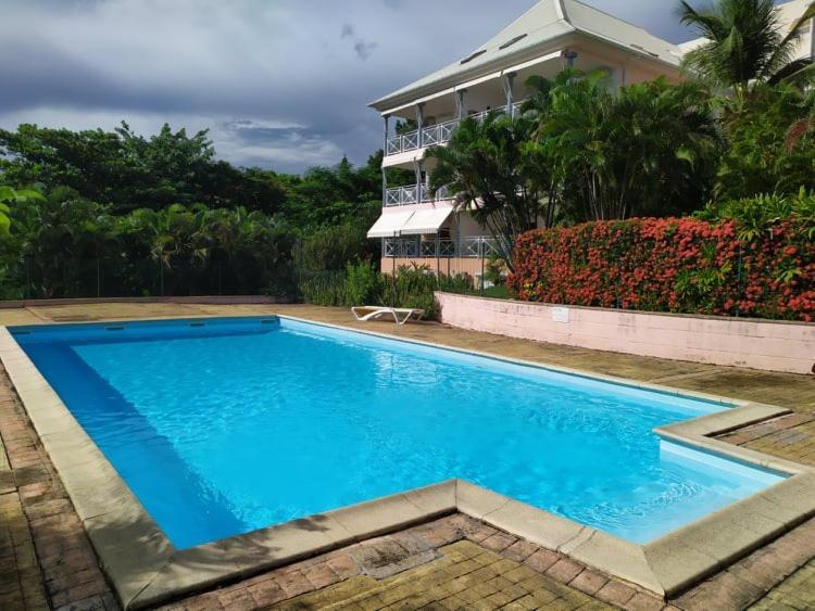 Charmant Appartement En Bord De Mer Avec Piscine Gourbeyre Exterior foto
