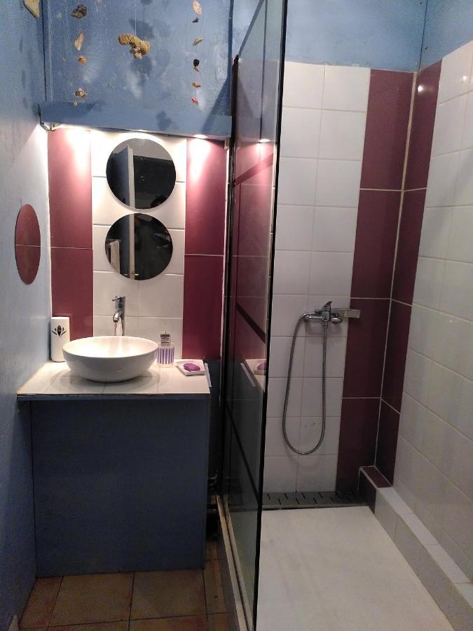 Charmant Appartement En Bord De Mer Avec Piscine Gourbeyre Exterior foto